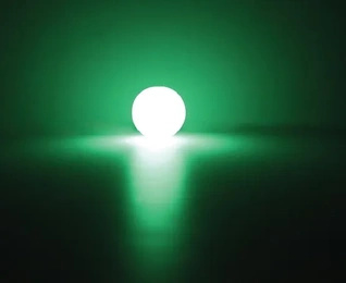 Chuckit Max Glow ball medium - Piłka świecąca